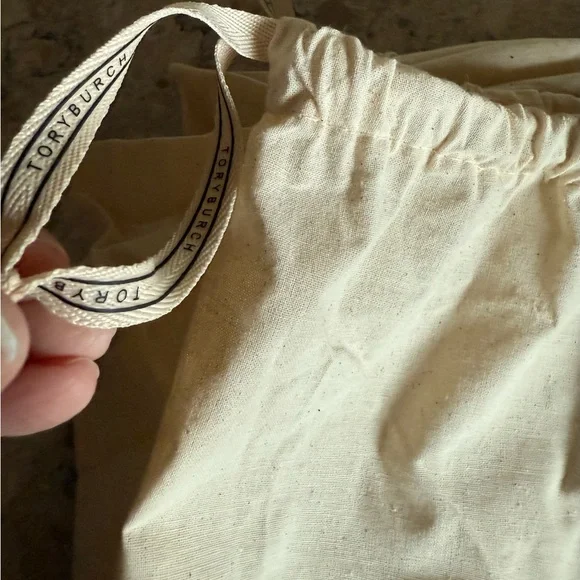 Tory Burch Dark Blue Shoulder Bag with Gold Chains - Picture 8 of 10